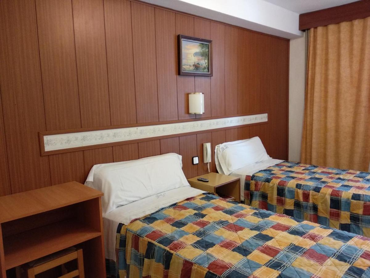 Pension Venecia Salou Buitenkant foto