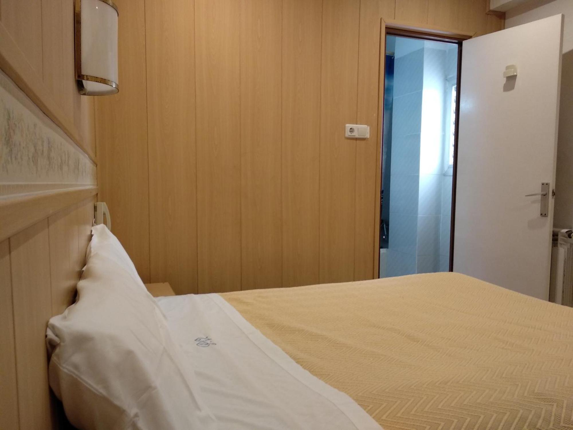 Pension Venecia Salou Kamer foto