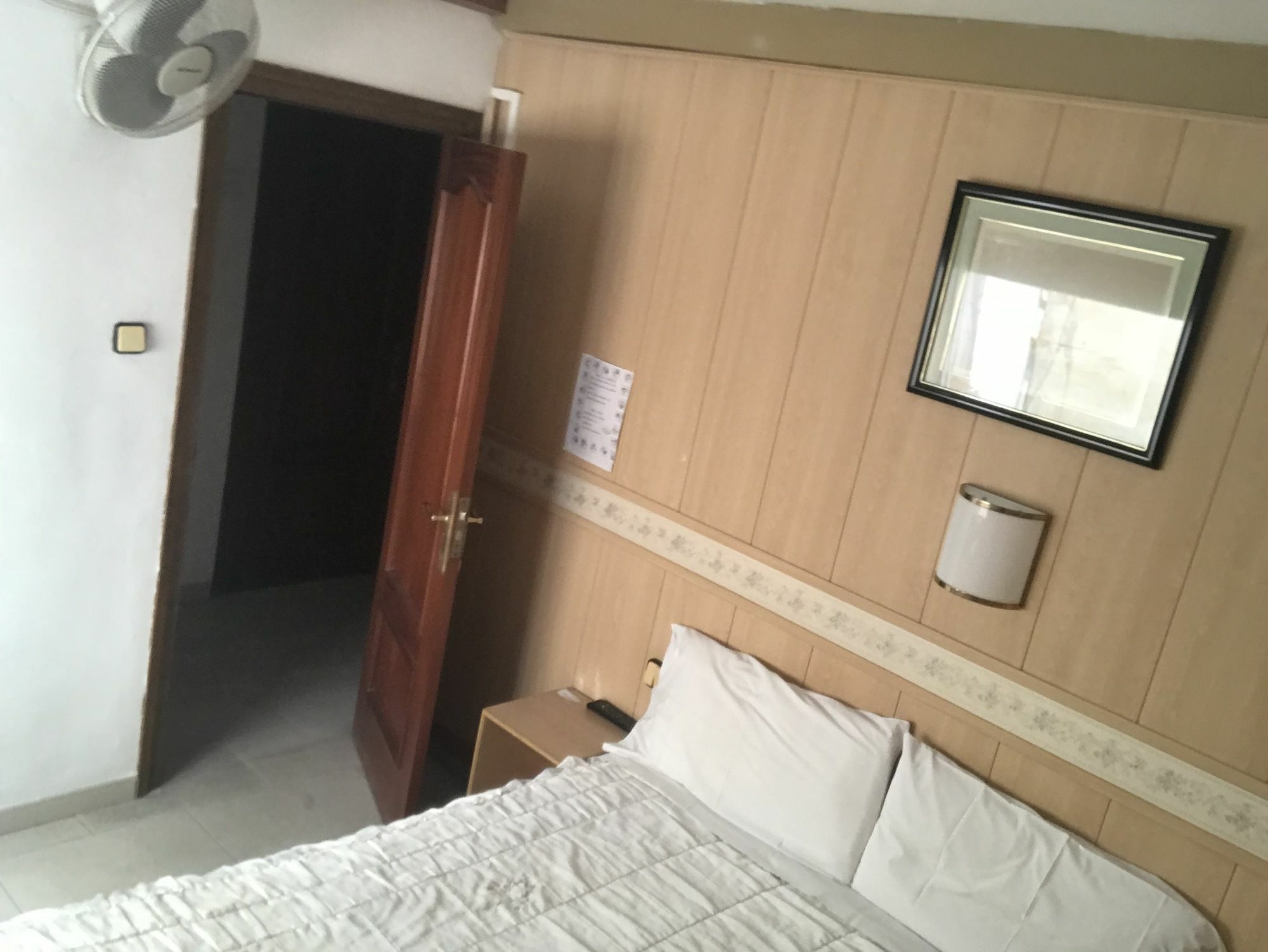 Pension Venecia Salou Buitenkant foto